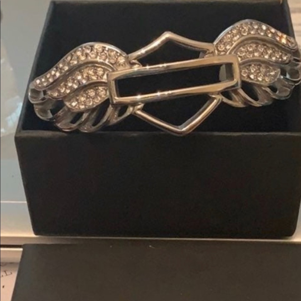 Limited! 💝Wing Rhinestone Bracelet - Picture 2 of 4
